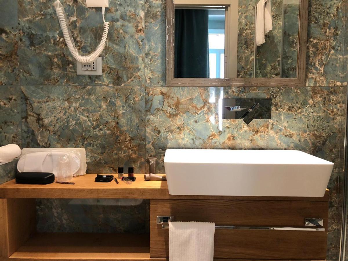 Hotel La Linea D'Acqua La Spezia Zewnętrze zdjęcie